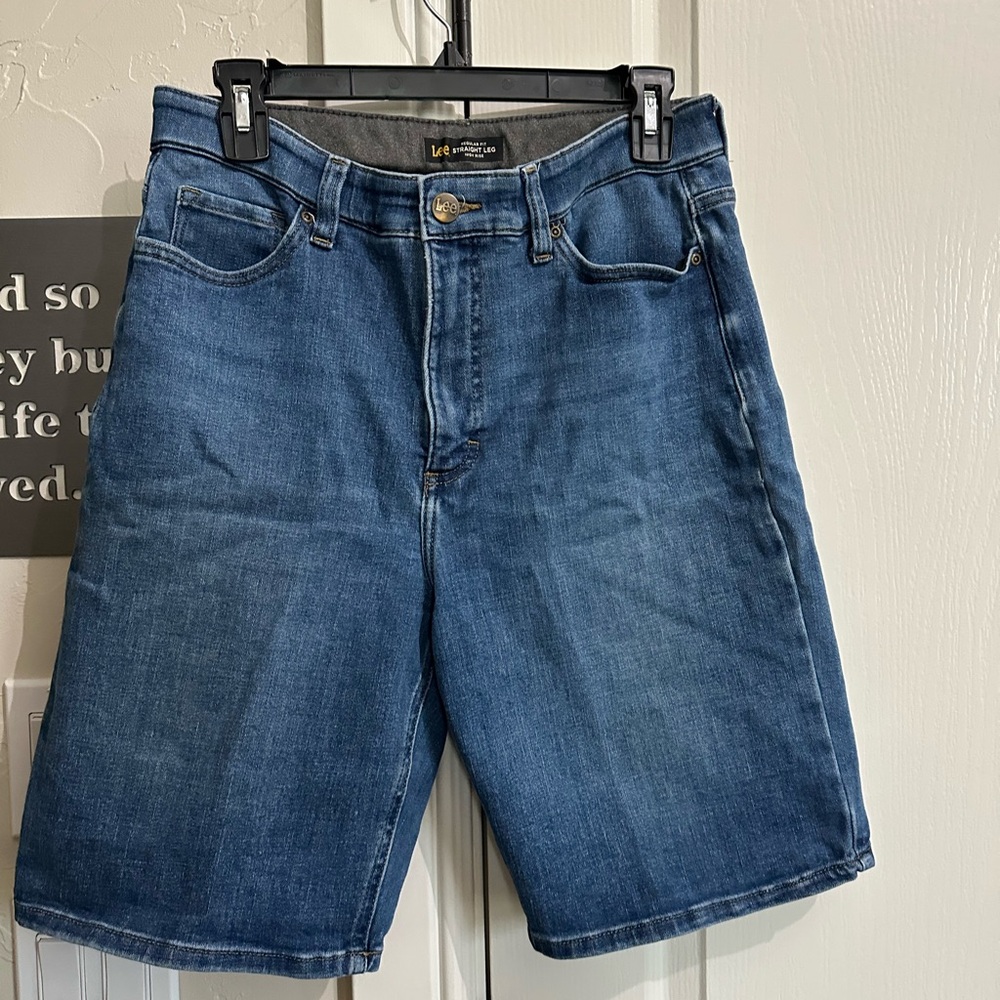 Lee women’s blue denim shorts